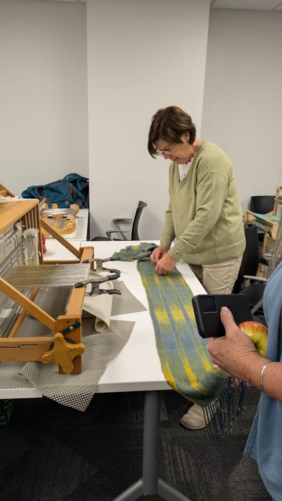 Ute finishing her silk scarf